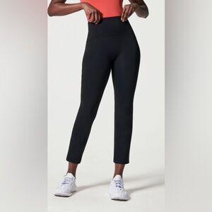 SPANX Booty Boost Active Ankle Boot Flare Tall Sz M